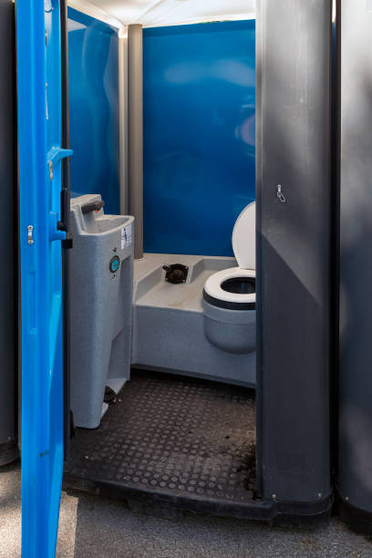 Best Portable restroom trailer rental  in Lakemoor, IL